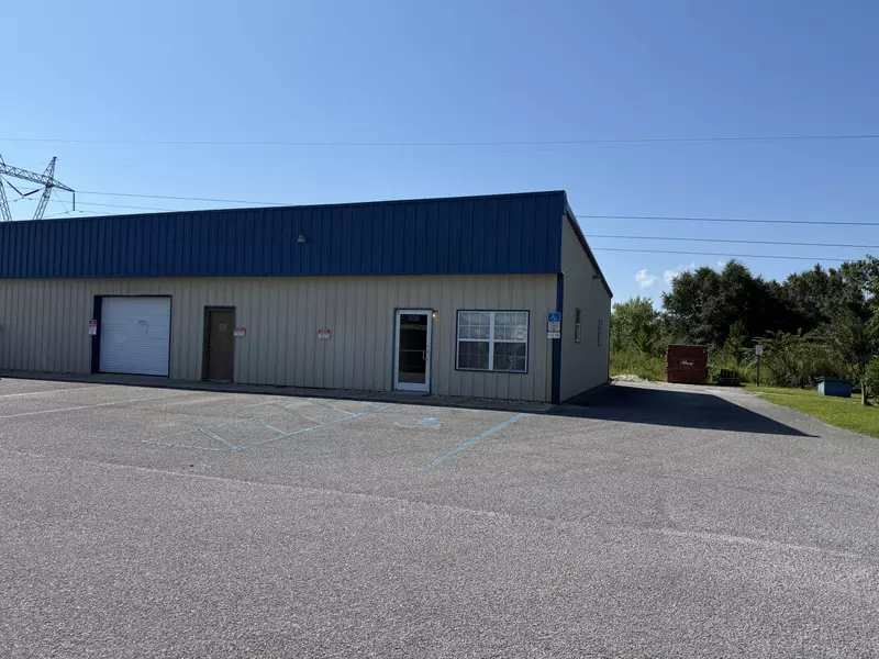 701 Ashley Drive  #709, Crestview, FL 32536