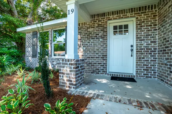 Fort Walton Beach, FL 32548,19 NW Highland Drive