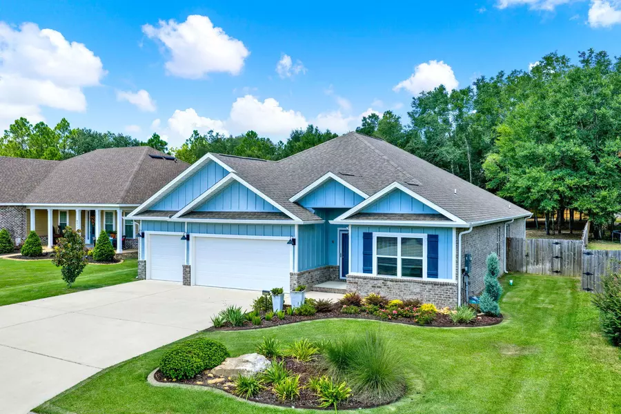 8028 Majestic Cypress Drive, Milton, FL 32583