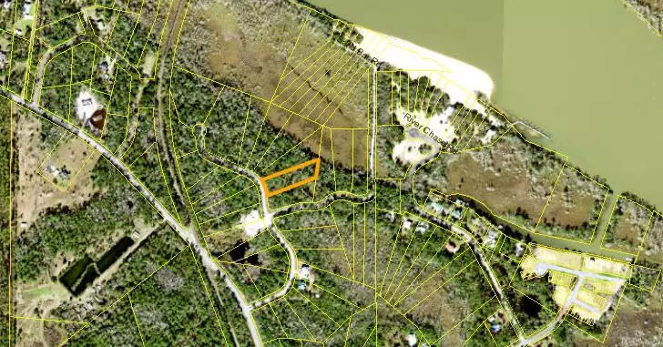 Apalachiacola, FL 32320,135 Water Oaks Way