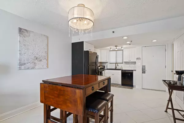Destin, FL 32541,1040 Hwy 98  #516