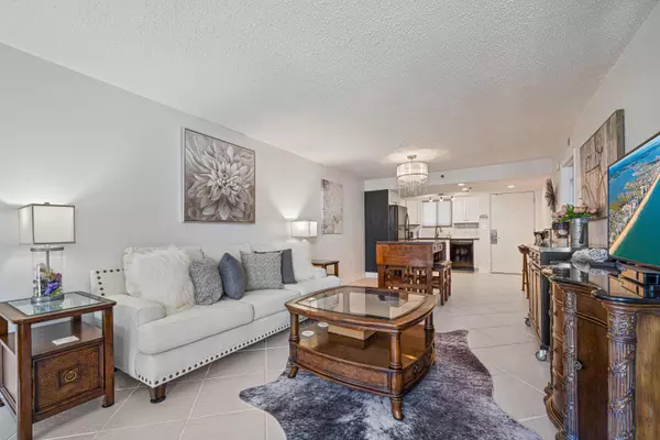 1040 Hwy 98 #516, Destin, FL 32541