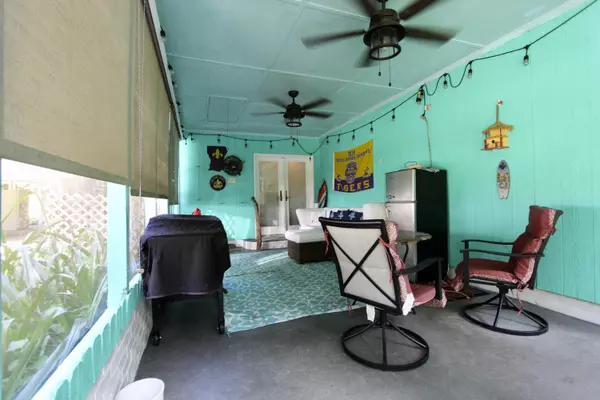 Defuniak Springs, FL 32435,97 Walnut Avenue