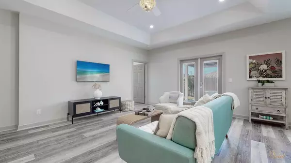 Panama City Beach, FL 32413,21403 Hilltop Avenue