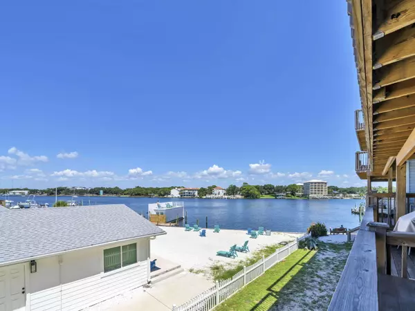 Fort Walton Beach, FL 32548,330 Bluefish Drive  #237