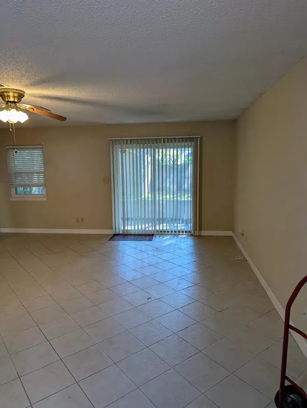 315 Woodham Court, Fort Walton Beach, FL 32547