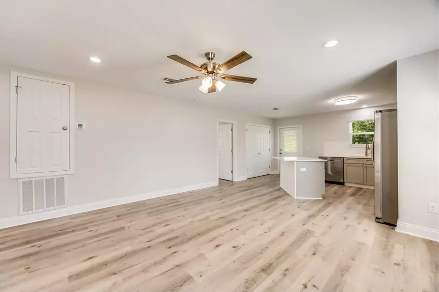 3871 Second Avenue, Laurel Hill, FL 32567