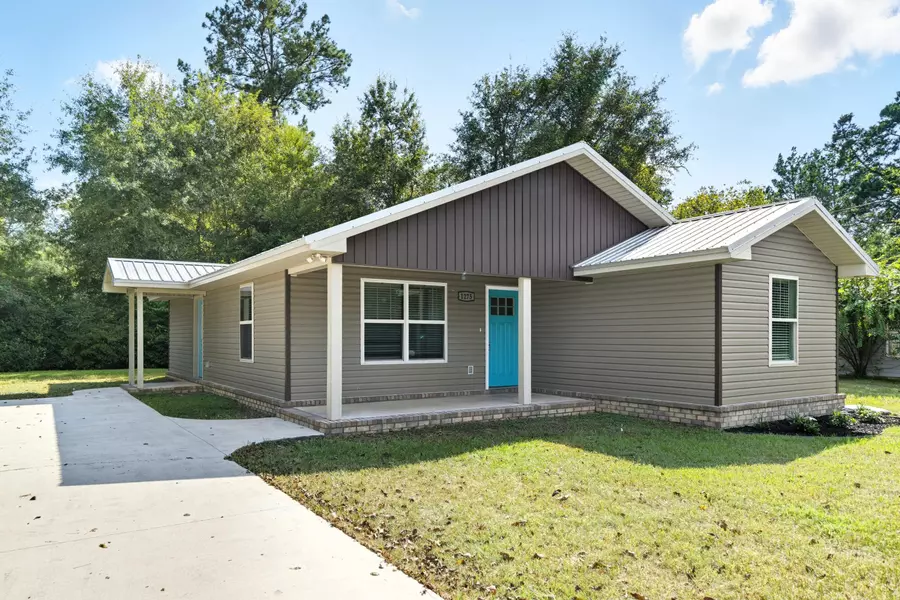 1275 Morris Avenue, Chipley, FL 32428