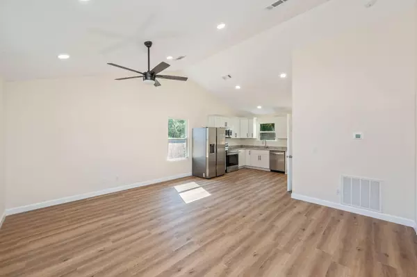 Defuniak Springs, FL 32433,89 Country Boulevard