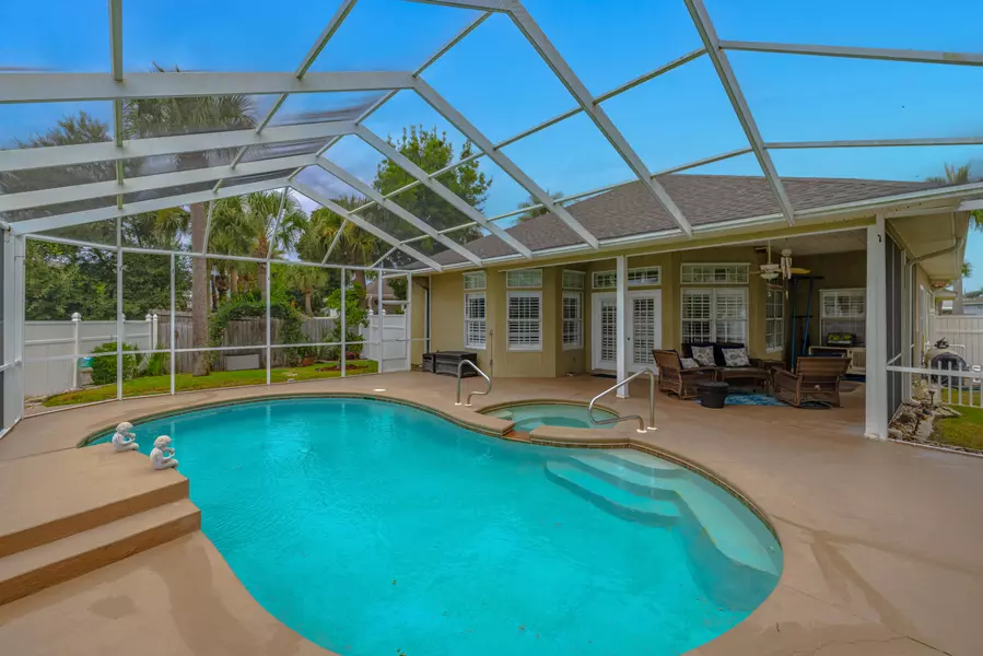 106 Bimini Court, Panama City Beach, FL 32413