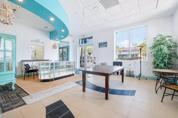 Destin, FL 32541,503-A Harbour Boulevard #1