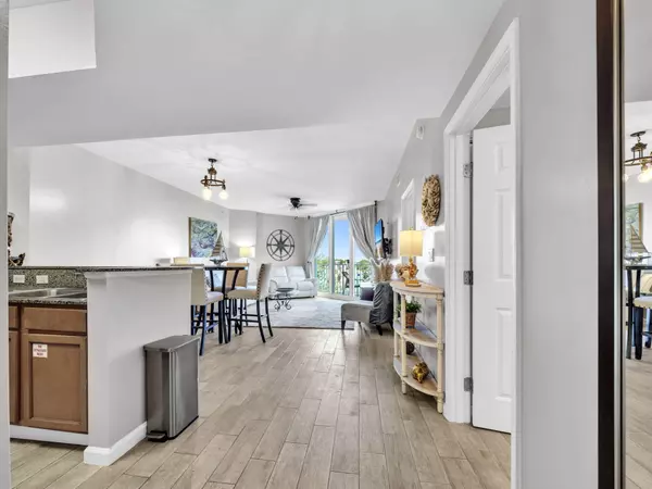 Destin, FL 32541,4203 Indian Bayou Trail #1410