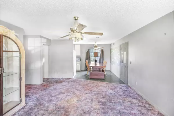 Defuniak Springs, FL 32433,353 Florence Drive