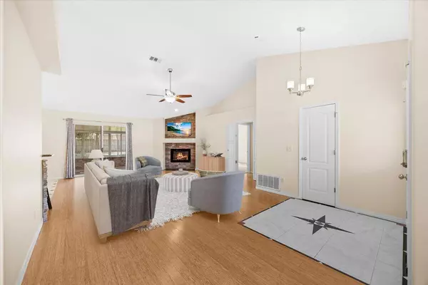 Navarre, FL 32566,7807 Lola Circle