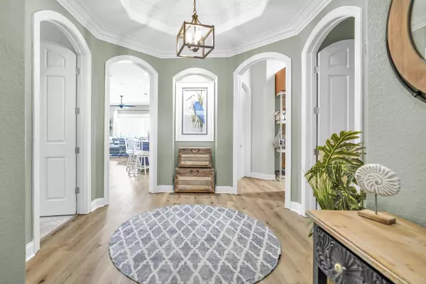 Destin, FL 32541,602 Harbor Boulevard  #301