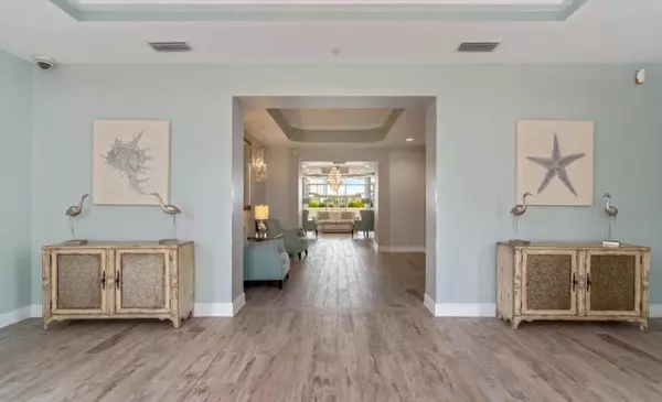 Destin, FL 32541,15100 Emerald Coast Parkway  #202