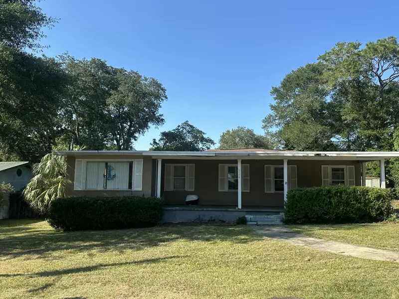 324 Hillcrest Avenue, Valparaiso, FL 32580