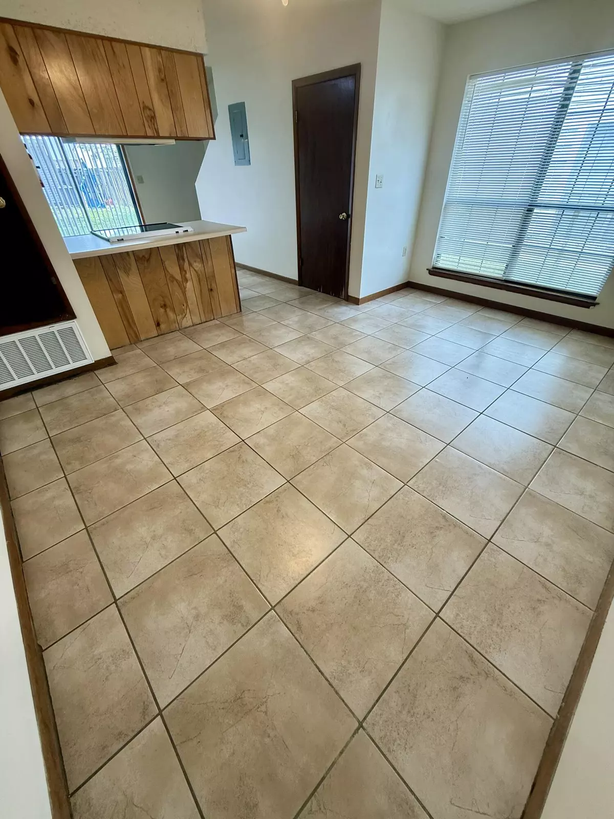 Fort Walton Beach, FL 32548,134 SE Alder Avenue