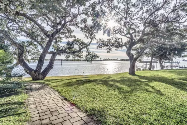 209 W Miracle Strip Parkway #J201, Mary Esther, FL 32569