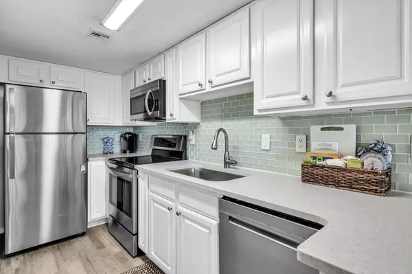 Panama City Beach, FL 32413,23223 Front Beach Road  #B3-108