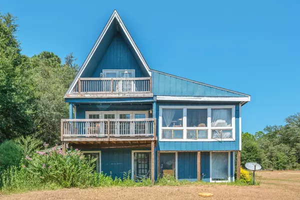 Holt, FL 32564,4194 Log Lake Road