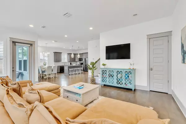 Miramar Beach, FL 32550,70 Ruth Street