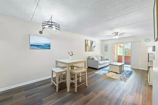 Mary Esther, FL 32569,209 W Miracle Strip Parkway  #C201