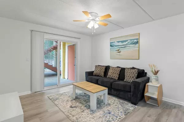 Mary Esther, FL 32569,209 W Miracle Strip Parkway  #D102