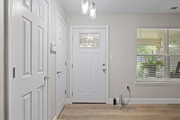 Navarre, FL 32566,6875 Brocado Court