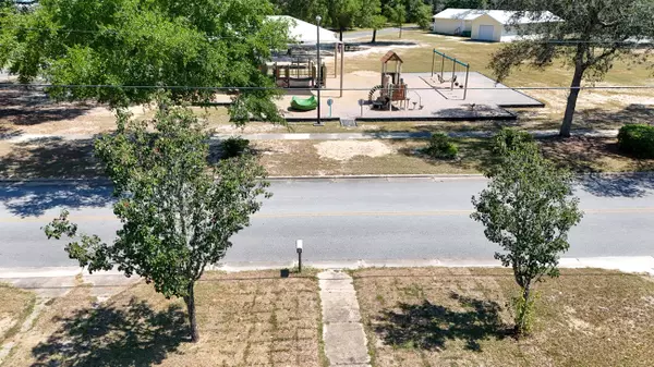 Defuniak Springs, FL 32435,388 S 11Th Street