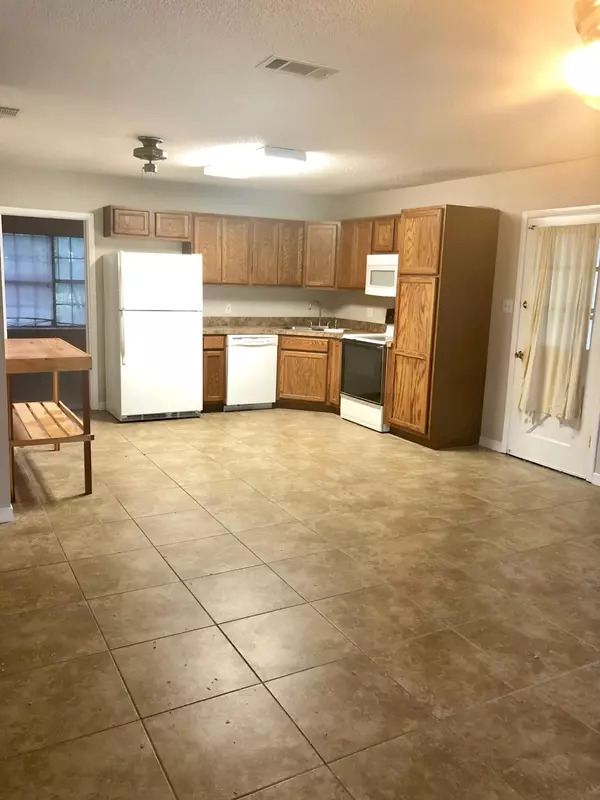 Valparaiso, FL 32580,420 Edge Avenue