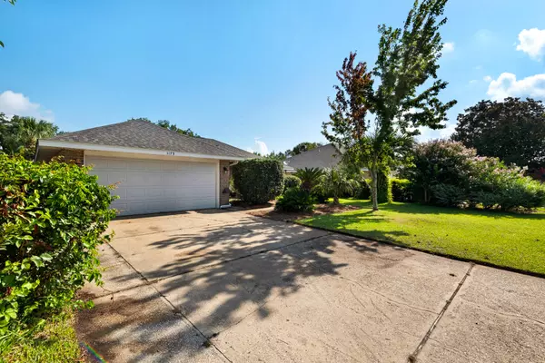 Gulf Breeze, FL 32563,1173 Crane Cove Boulevard