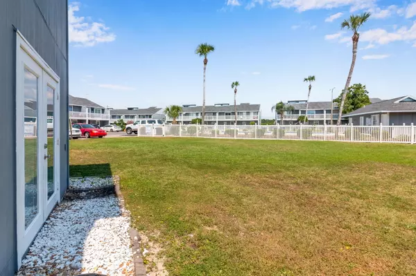 Destin, FL 32541,20 Court Drive  #20