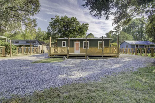 Vernon, FL 32462,85 Our Street