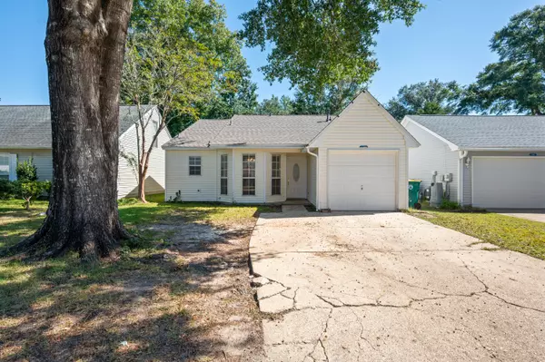 126 Meadowbrook Court, Niceville, FL 32578