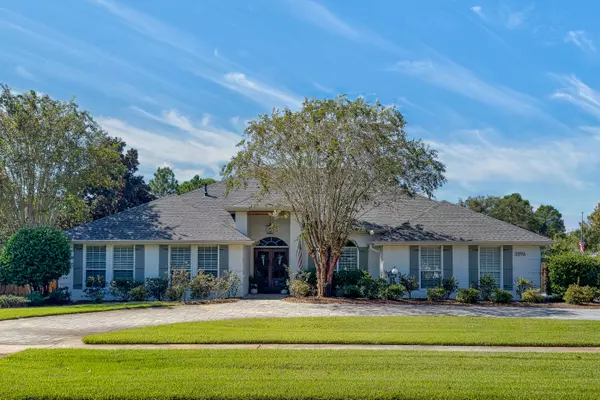3896 Indian Trail, Destin, FL 32541