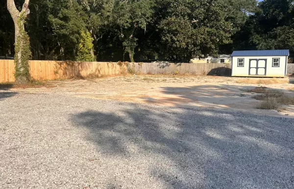 Niceville, FL 32578,13808 FL-20