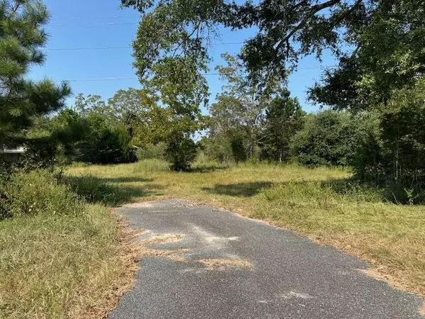 Defuniak Springs, FL 32435,6192 Us Highway 331