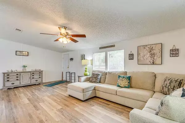 Gulf Breeze, FL 32563,5658 Charter Circle