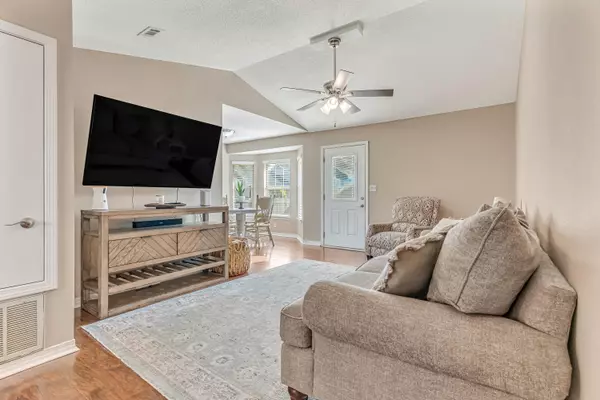 Crestview, FL 32539,316 Green Oak Drive