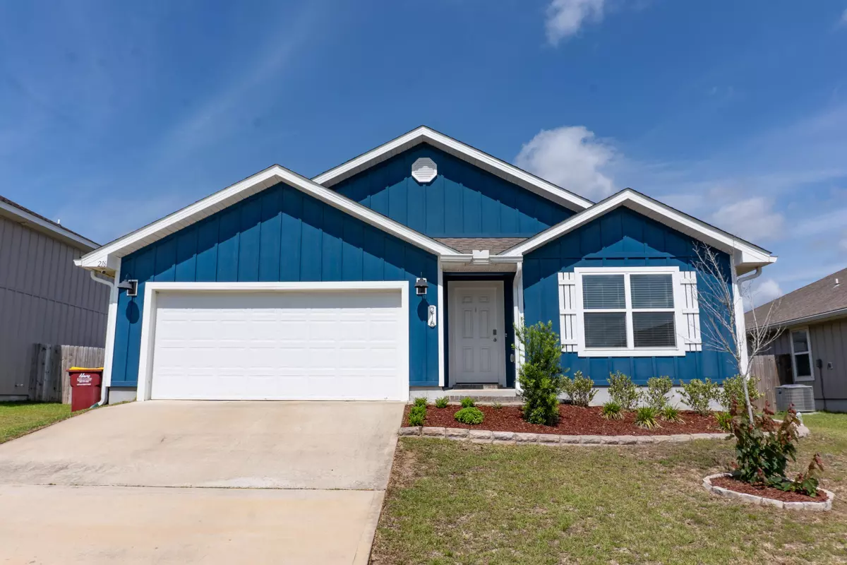 Crestview, FL 32539,216 Laurel Hl Street