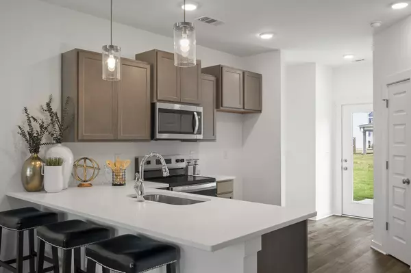 Panama City, FL 32404,5852 Tyndall Place