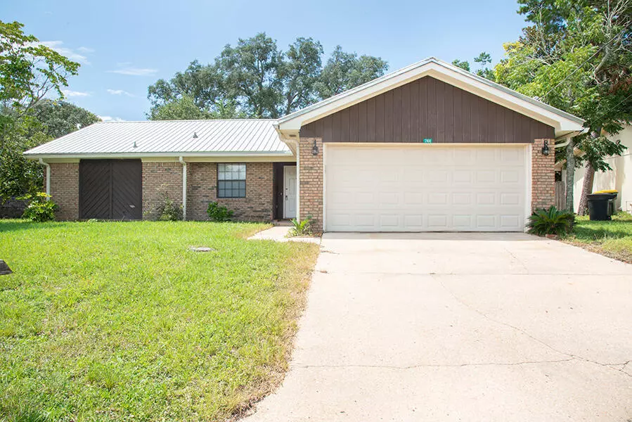 244 NW Live Oak Lane, Fort Walton Beach, FL 32548