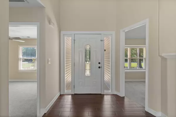 Destin, FL 32541,549 Sibert Avenue