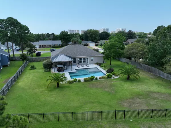 Destin, FL 32541,33 E Country Club Drive