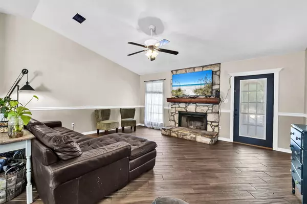 Gulf Breeze, FL 32563,1871 Abercrombie Road