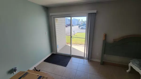 Shalimar, FL 32579,101 Old Ferry Road  #4b