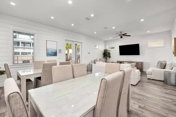 Miramar Beach, FL 32550,48 W Palm Beach Street