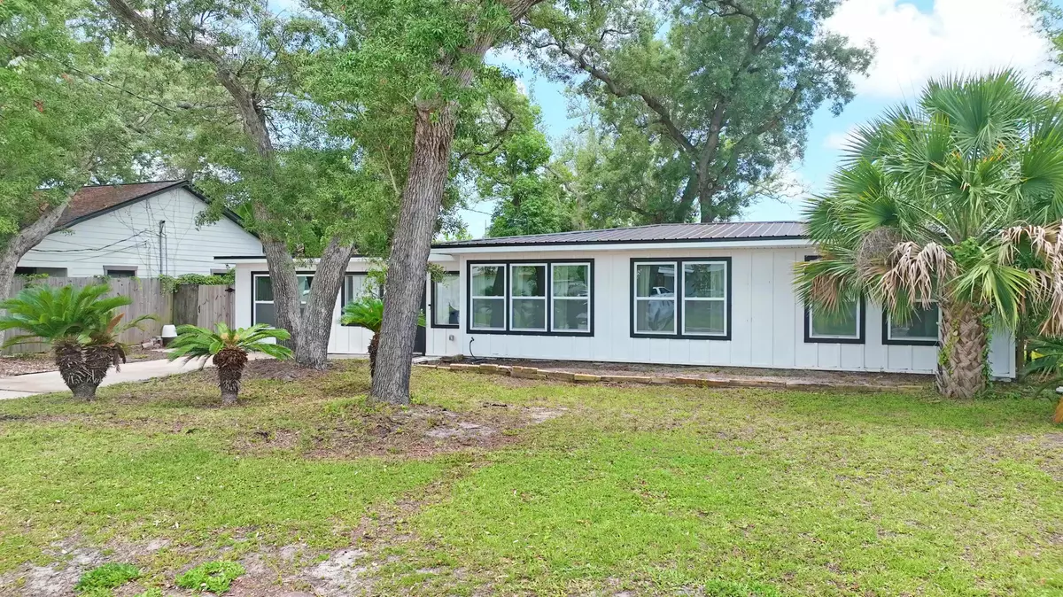 Panama City, FL 32401,1000 E 2nd Court