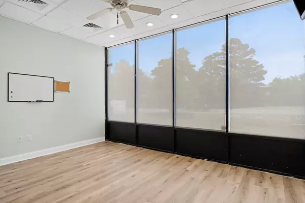 Fort Walton Beach, FL 32548,214 NW Jonquil Avenue